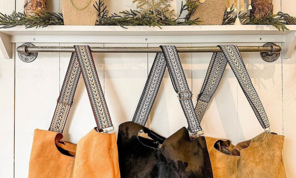 Cross Body Bags: The Perfect Accessory for Fashion and Function