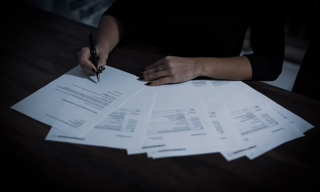 Avoiding and Resolving Contractual Disputes — A Guide