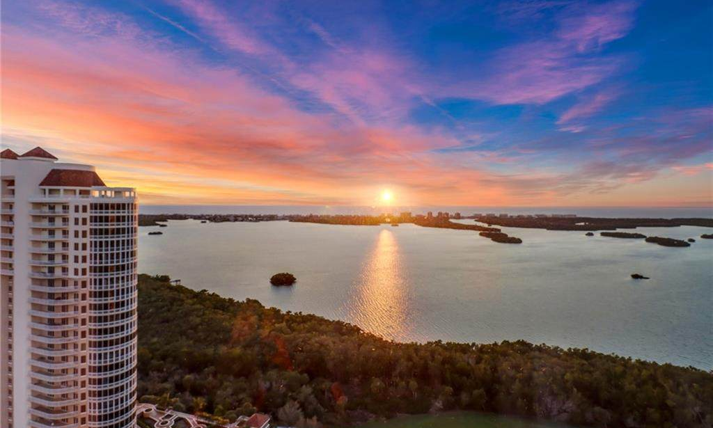 Top 9 Differences Between Bonita Springs and Naples