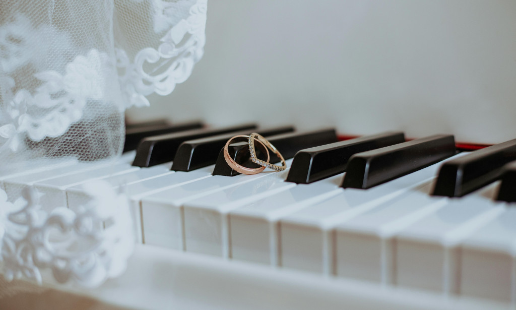 Hire Pianist for Wedding Ceremony: Elevate Your Big Day with Timeless Music