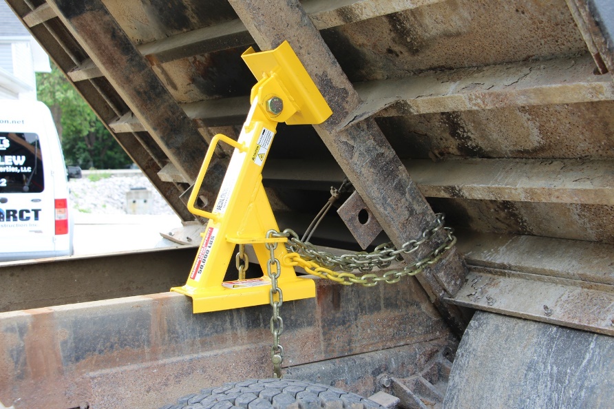 Equipment connected with the dump truck.