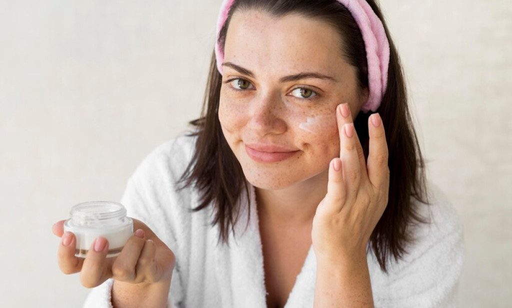 Is Sunscreen Moisturizer Good for Acne?