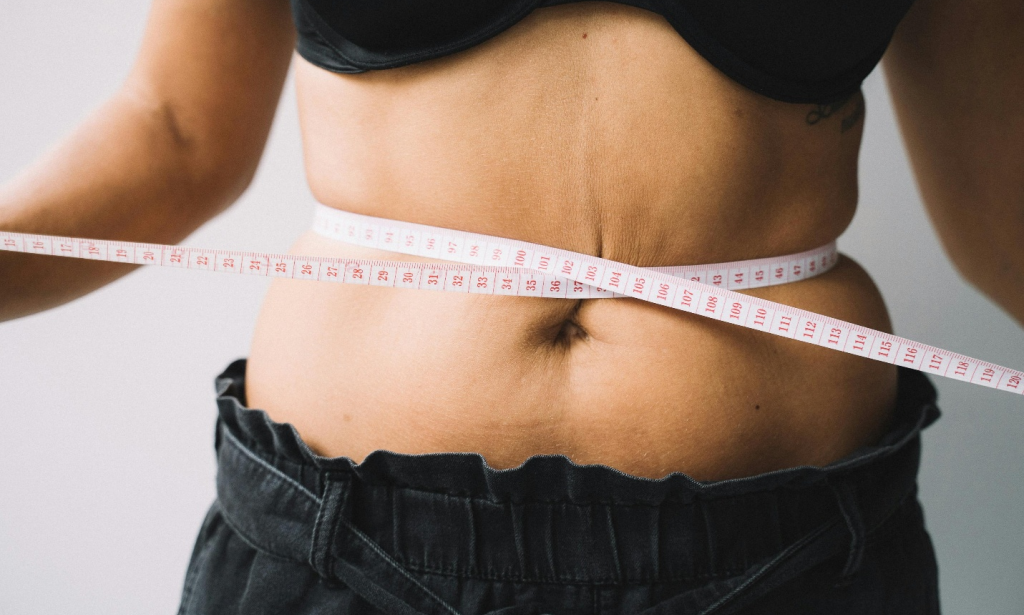 Hormones vs. Hunger: Why Weight Loss in Your 40s Requires More Than a Calorie Deficit