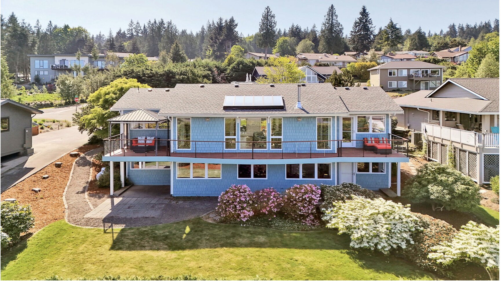 A visual of a gorgeous home.